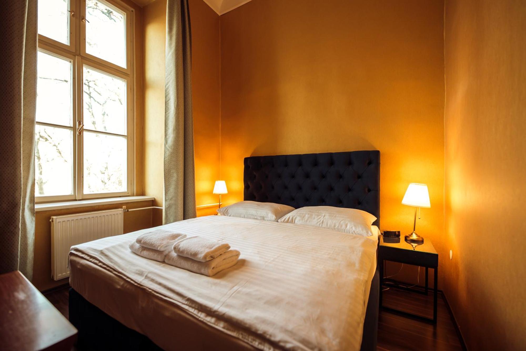 Hotel Kastiel Mojmirovce Экстерьер фото